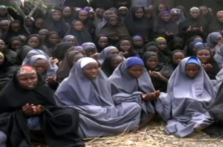 Images tirée d'une vidéo de Boko Haram montrant des jeunes filles enlevées par le groupe islamiste à Chibok (Nigéria) en avril 2014