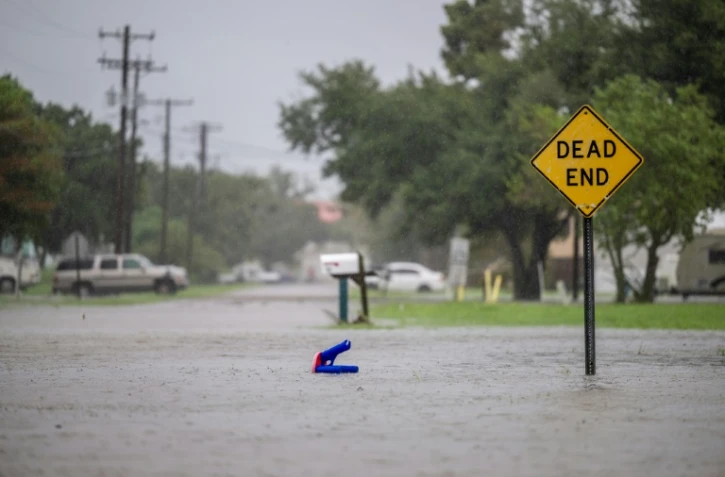 Une rue innondée de Dulac, au passage de l'ouragan Francine, le 11 septembre 202 en Louisiane