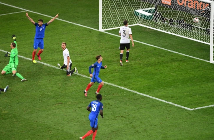 Antoine Griezmann inscrit le 2e but de la France contre l'Allemagne, en demi-finale de l'Euro, le 7 juillet 2016 à Marseille