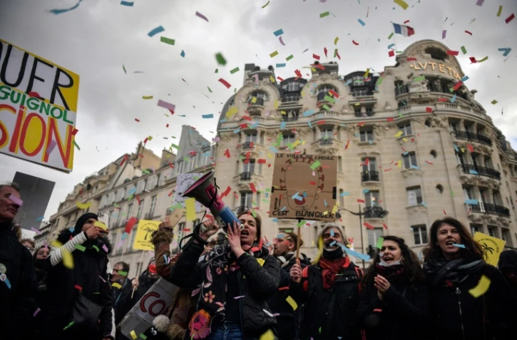 Des enseignants manifestent à Paris le 20 janvier 2022 contre la gestion de la crise sanitaire à l'école