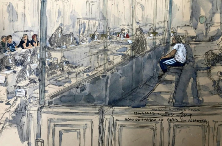 Croquis d'audience au procès de Mohamed Lamine Aberouz (en blanc), le 25 septembre 2023 au palais de justice de Paris