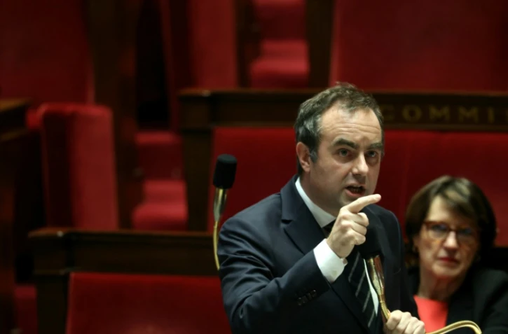 Le Premier ministre Sébastien Lecornu prononce un discours à l'Assemblée nationale, à Paris, le 14 janvier 2026