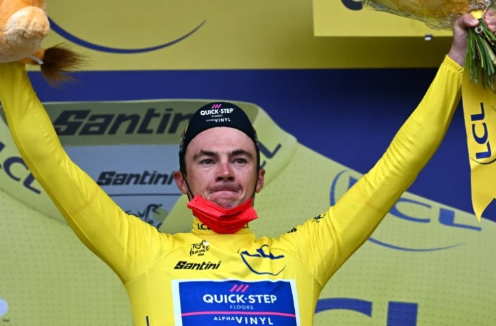Le coureur de la Quick-Step Yves Lampaert premier maillot jaune du Tour de France 2022, après le contre-la-montre individuel, le 1er juillet à Copenhague 