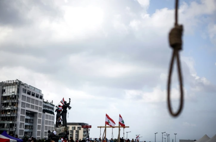 Un gibet mis en place par des manifestants lors d'une manifestation antigouvernementale, le 8 août 2020 à Beyrouth