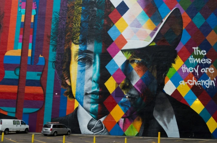 Un portrait de Bob Dylan par le brésilien Eduardo Kobra à Minneapolis, le 15 octobre 2016