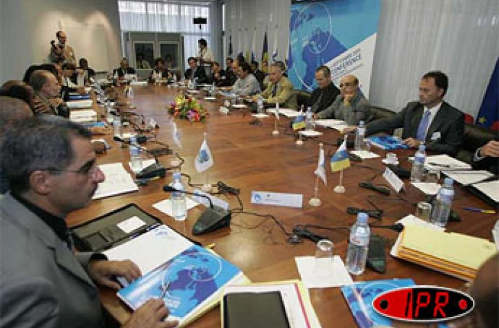 Vendredi 2 septembre 2005 

La conférence de régions ultrapériphériques de l'Europe (RUP) se tient à La Réunion