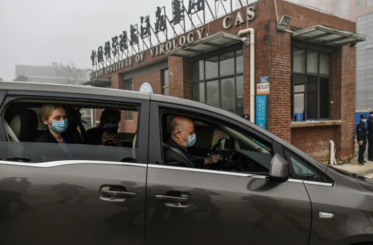 Les experts de l'OMS arrivent à l'Institut de virologie de Wuhan, le 3 février 2021 en Chine