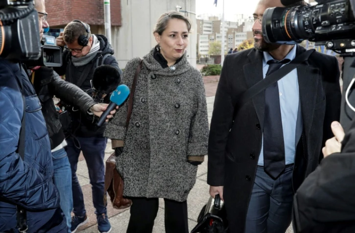 Eva Loubrieu, ex-collaboratrice de Georges Tron, arrive à son procès au tribunal de Bobigny, le 23 octobre 2018
