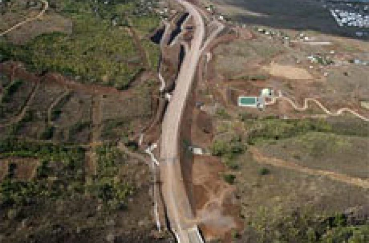 Octobre 2007 -

Le chantier de la route des Tamarins
