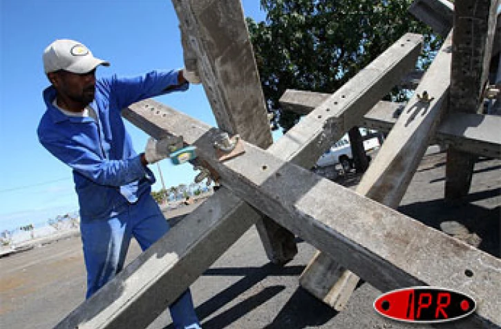 Mercredi 22 août 2007 -

Des hexapodes, structures en béton, seront immergés au large du Port pour constituer un récif artificiel attirant les poissons