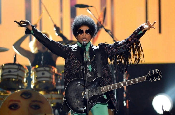 Le chanteur Prince sur la scène du Grand Garden Arena à Las Vegas, le 19 mai 2013