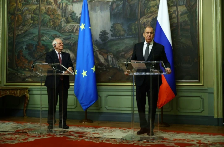Le ministre russe des affaires étrangères Sergueï Lavrov (d) et le haut représentant de l'Union européenne pour les affaires étrangères et la politique de sécurité Josep Borrell en conférence de presse commune, le 5 février 2021 à Moscou