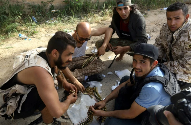 Des combattants libyens, loyaux au gouvernement d'union nationale, Ă Ain Zara au sud de Tripoli, le 20 avril 2019