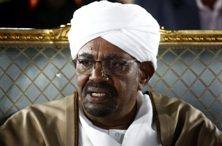 Le président déchu Omar el-Béchir lors d'un discours à la Nation soudanaise, le 22 février 2019 à Khartoum