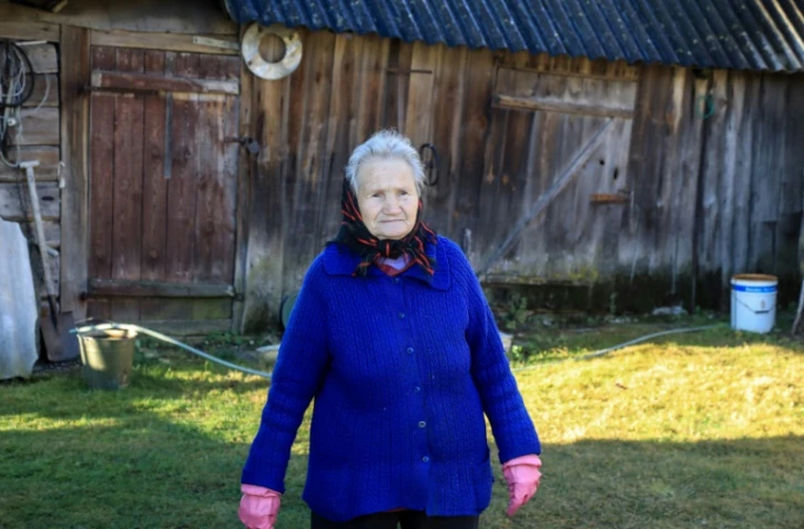 Jadvyga Mackevic, retraitée lituanienne, le 22 novembre 2021 à Siliai, près de Dieveniskes, à la frontière avec le Bélarus