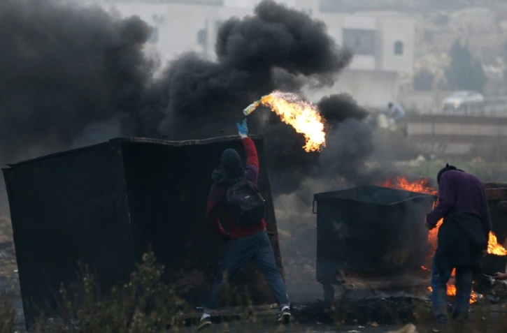 Heurts entre manifestants palestiniens et armée israélienne, le 16 novembre 2015 à al-Bireh près de Ramallah