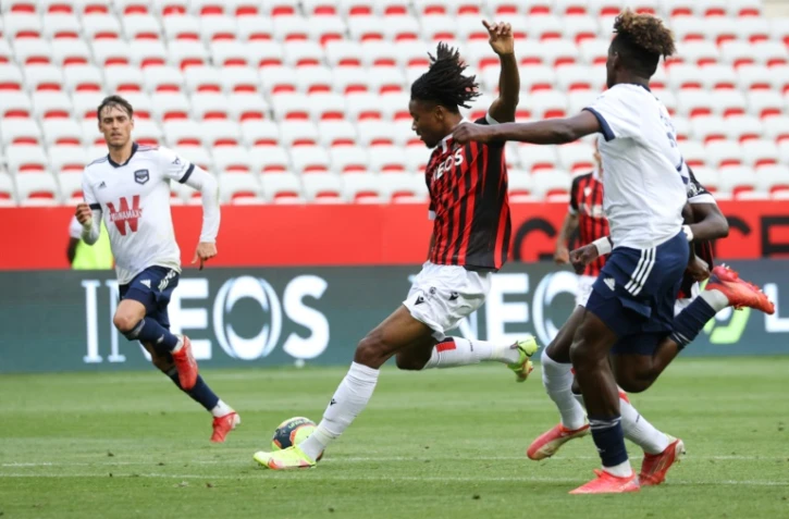 L'attaquant niçois Khephren Thuram (c) marque le 4e but de son équipe contre Bordeaux, le 28 août 2021 à Nice