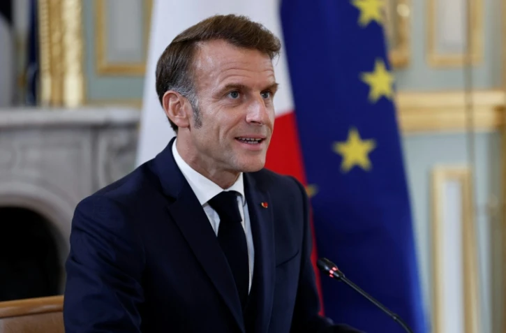 Le président français Emmanuel Macron participe à une vidéoconférence au palais présidentiel de l'Elysée, à Paris, le 15 septembre 2025