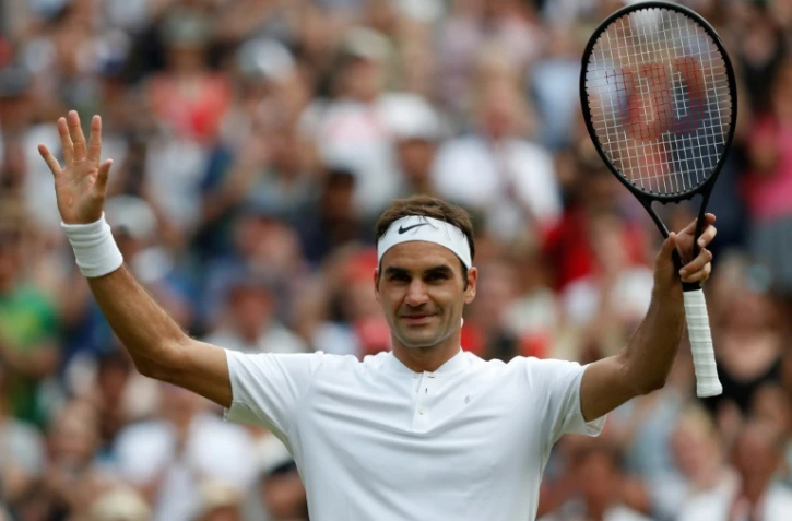 Le Suisse Roger Federer après sa victoire face au Serbe Dusan Lajovic, le 6 juillet 2017 à Wimbledon