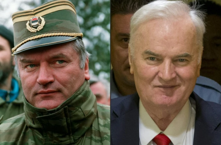 Ratko Mladic, à Sarajevo le 15 février 1994 (G) et lors de sa comparution devant le Tribunal pénal international pour l'ex-Yougoslavie (TPIY) le 22 novembre 2017 (D)