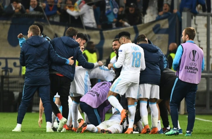 Les Marseillais en liesse après avoir éliminé les Allemands du RB Leipzig en Europa League, le 12 avril 2018 au Vélodrome