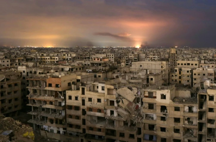 Bombardements du régime syrien dans le fief rebelle de la Ghouta orientale, le 23 février 2018