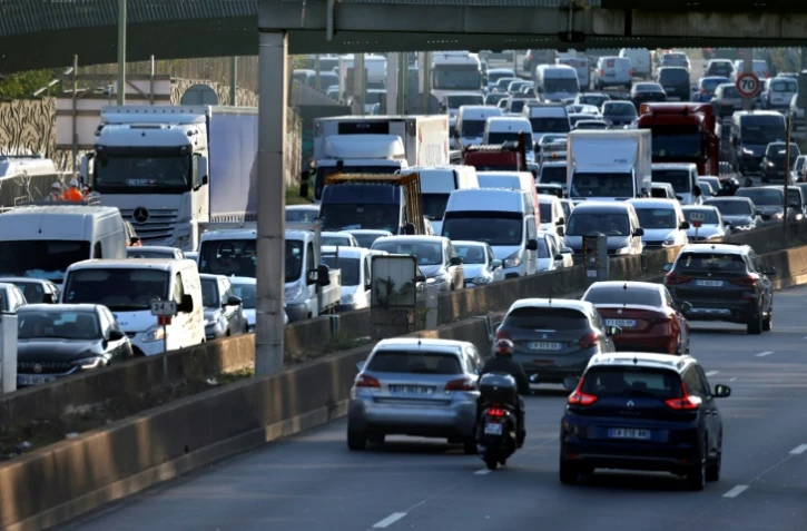 Circulation et embouteillages sur le périphérique parisien en novembre 2020 