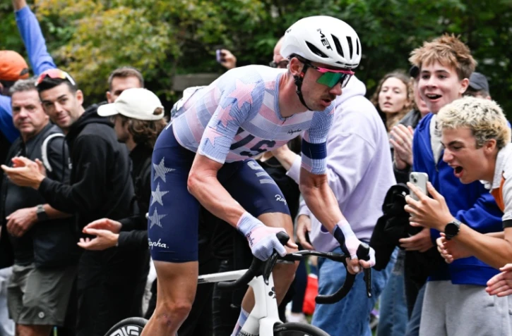 L'Américain Brandon McNulty, champion du monde de cyclisme sur route, pendant la course le 27 septembre 2026 à Montréal
