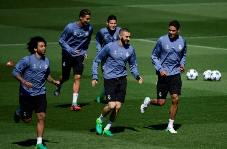 Les joueurs du Real Madrid à l'échauffement avant d'affronter l'Atletico Madrid à Bernabeu, le 2 mai 2017