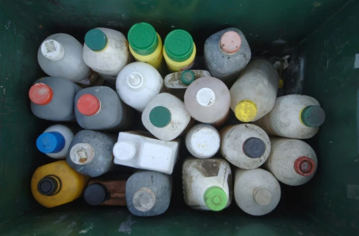 Le magazine 60 millions de consommateurs tire la sonnette d'alarme pour 46 produits d'entretien ménager sources d'une "pollution majeure de l'air intérieur", dans une étude dévoilée jeudi.