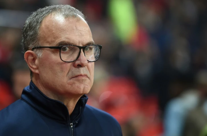 L'entraîneur de Lille Marcelo Bielsa suit le match face à Renes au Roazhon Park, le 21 ocotbre 2017