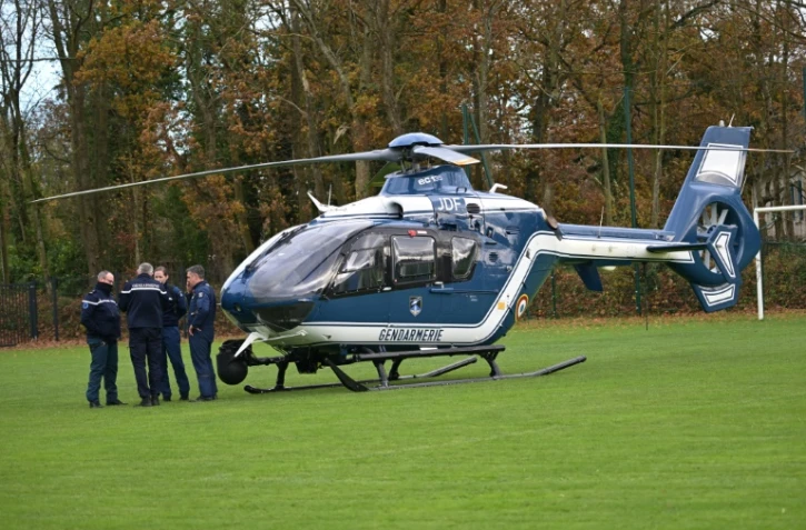 Des gendarmes à la recherche de Morgane Rivoal, 13 ans, disparue le 25 novembre près de Pabu, en banlieue de Guingamp (Côtes-d'Armor), le 2 décembre 2024