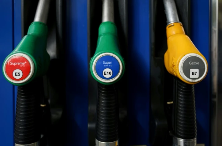 Pompes à essence et au gazole dans une station-service à Paris, le 16 septembre 2026
