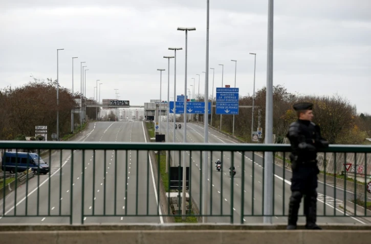 Vue en date du 30 novembre 2015 de l'A1 à hauteur du Blanc-Mesnil au nord de Paris