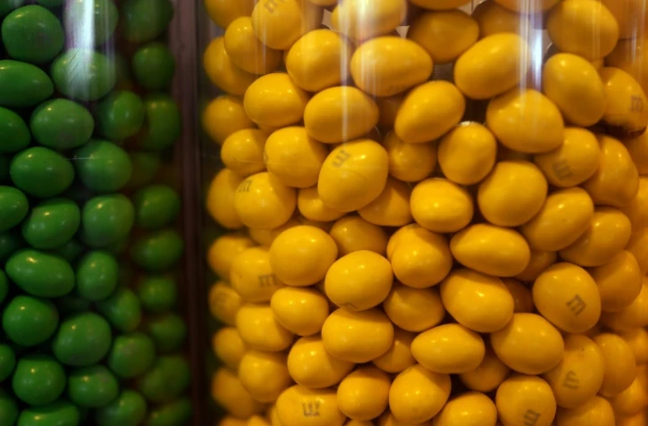 Des chocolats M&M's dans une vitrine de Times Square à New York le 24 juillet 2014