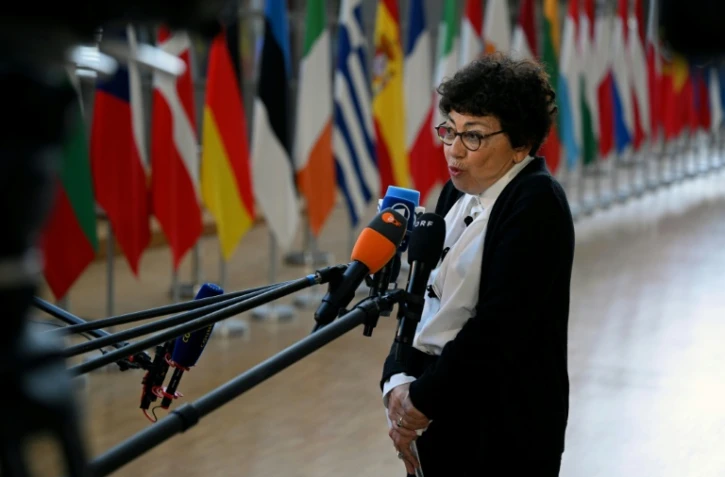 La ministre française de la Transition écologique Monique Barbut fait une déclaration à la presse à Bruxelles, le 4 novembre 2025