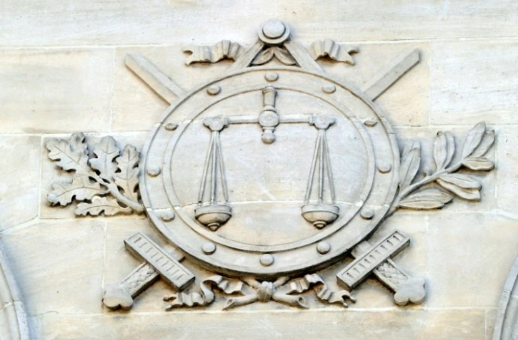 Un Russe qui avait tranché à la hache les mains de sa femme a été condamné jeudi à 14 ans de prison 