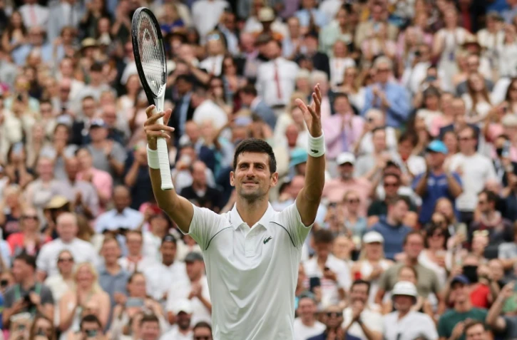 Novak Djokovic vainqueur du Sud-Coréen Kwon Soon-woo pour son entrée en lice à Wimbledon, le 27 juin 2022 