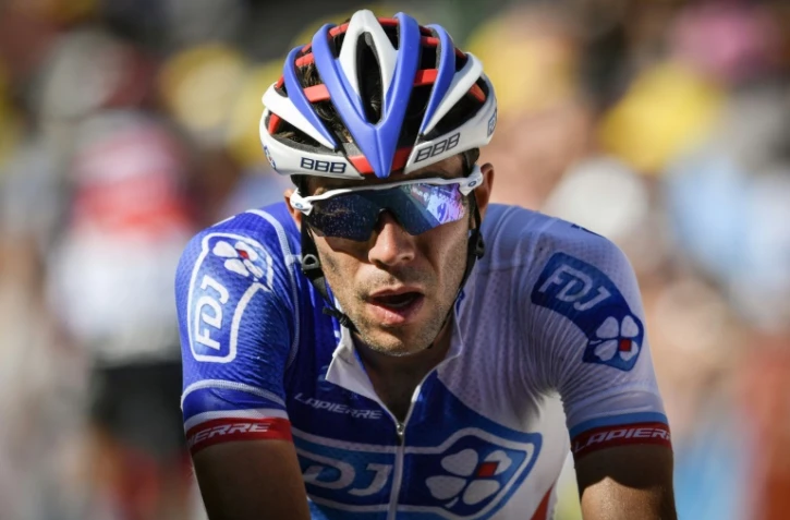Thibaut Pinot franchit la ligne d'arrivée de la cinquième étape du Tour de France à La Planche des Belles Filles dans les Vosges, le 5 juillet 2017
