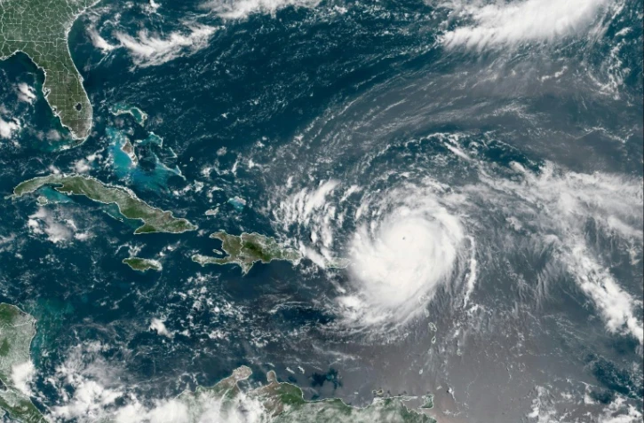 L'ouragan Erin en formation le 16 août 2025, sur une image satellite fournie par les autorités américaines