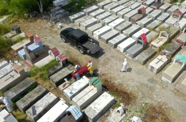 Le cimetière de Maria Canals à Guayaquil, le 12 avril 2020
