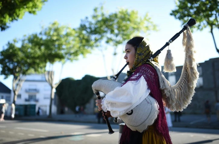 Une musicienne espagnole au 46e Festival interceltique de Lorient, le 7 août 2016