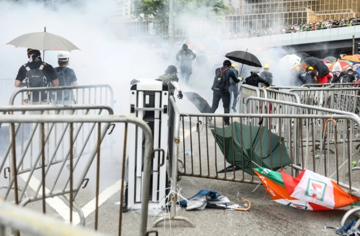 Affrontement entre police et manifestants à Hong Kong, le 12 juin 2019
