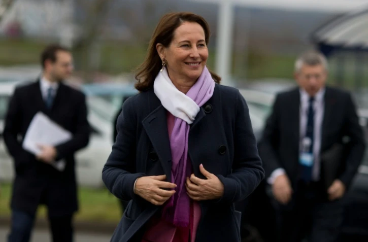 La ministre de l'Environnement Ségolène Royal aux Mureaux, dans les Yvelines, le 5 février 2016