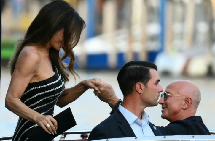 Lauren Sanchez et le fondateur américain d'Amazon, Jeff Bezos, vont célébrer leur mariage vendredi à Venise, mariage dont l'accueil est mitigé dans la Cité des Doges