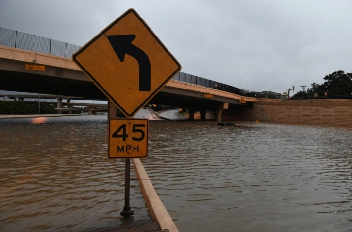 La highway I-10 bloquée par les inondations le 27 août 2017