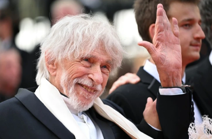 L'acteur Pierre Richard arrive pour la projection du film "L'Homme qui a vu l'ours qui a vu l'homme" lors du 78e Festival de Cannes, le 22 mai 2025