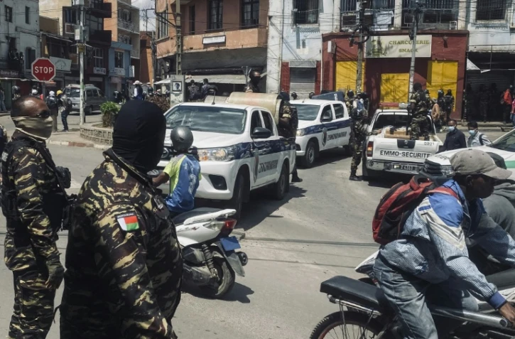Les forces de l'ordre se déploient dans un quartier d'Antananarivo en prévision d'un nouvel appel à manifester dans la capitale malgache, le 3 octobre 2025