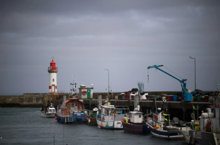 Des bateaux de pêche au port de Lorient, dans le Morbihan, le 11 mai 2020