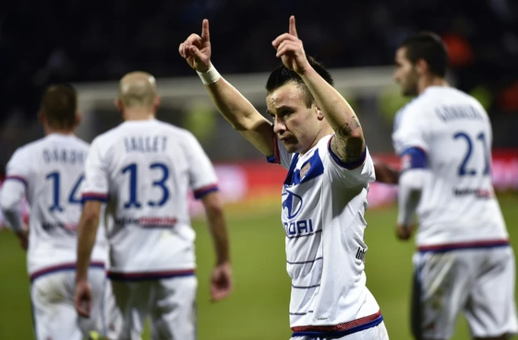 Mathieu Valbuena, auteur du 2e but de l'Olympique lyonnais contre Toulouse au stade de Gerland, le 23 octobre 2015